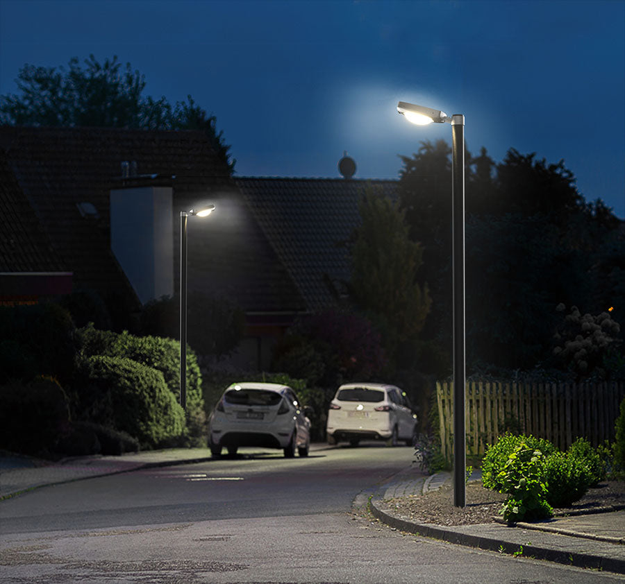 Farola Solar LED Serie Tucano 3000lm 150lm/W 4000k PIR IP65 Ø60mm