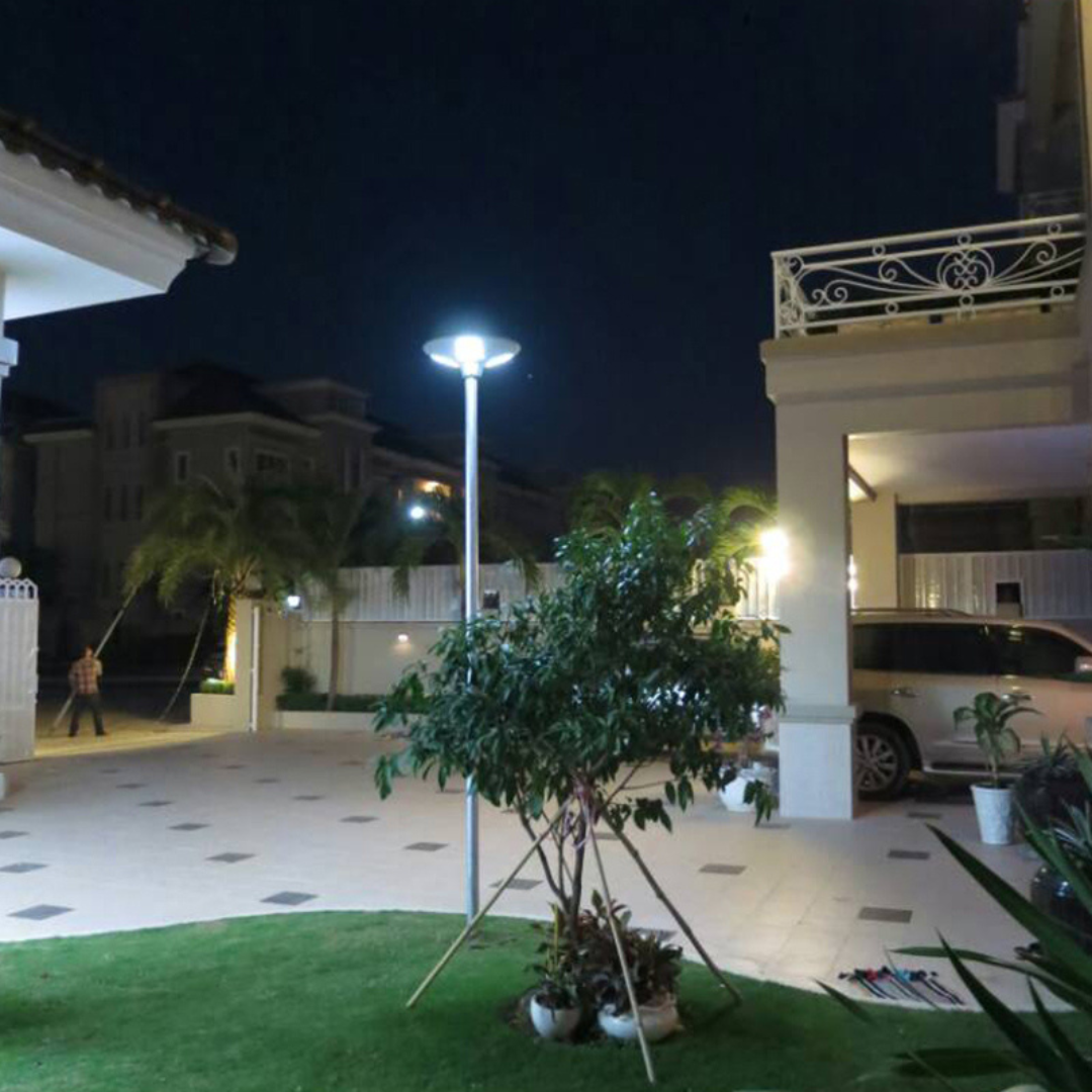 Farola Solar LED Exterior Jano 2000lm 130 lm/W IP65 PIR 60 Ømm