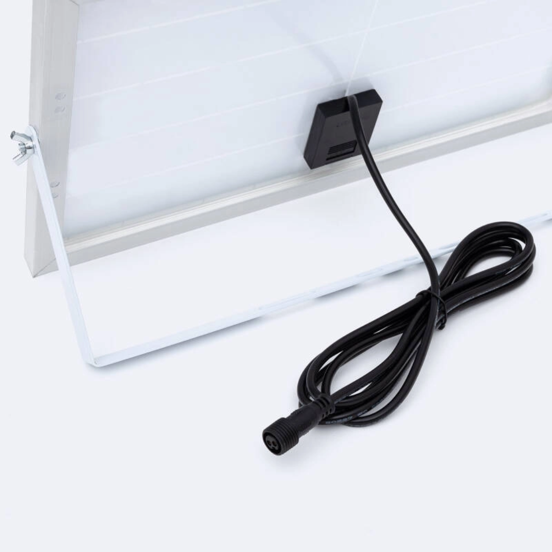 Foco Proyector LED Solar 1700lm 110lm/W IP65 Control Remoto Incluido