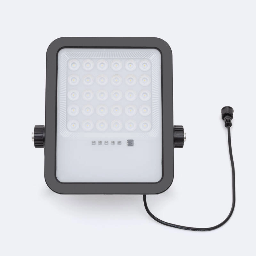 Foco Proyector LED Solar 550lm 110lm/W IP65 Control Remoto Incluido