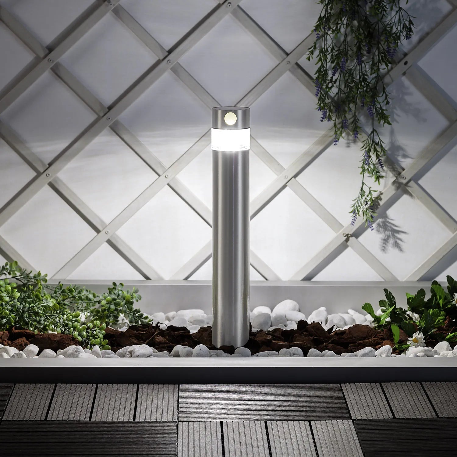 Baliza Solar LED Exterior Superficie 150lm 100lm/W con Detector de Movimiento